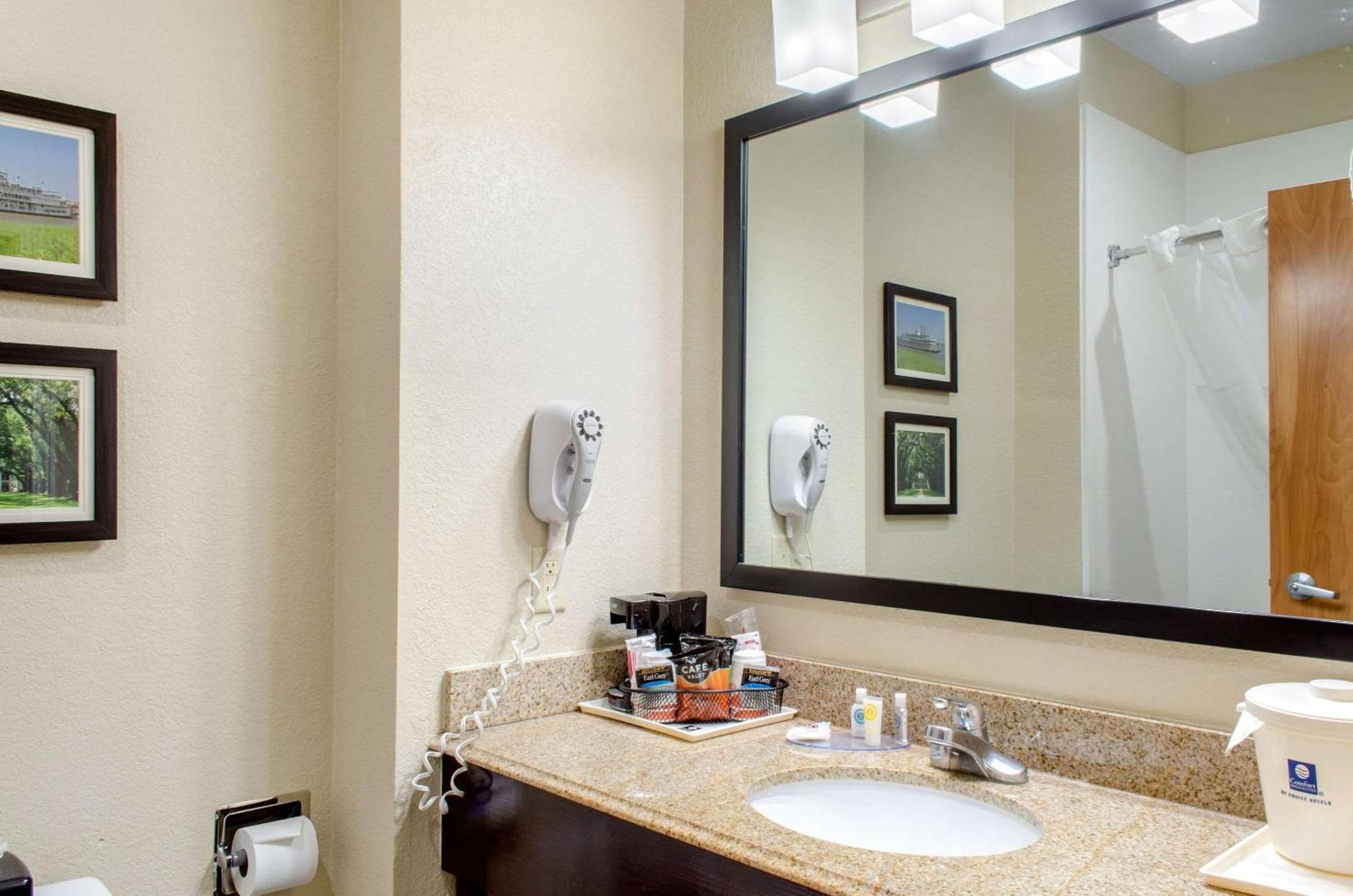 Comfort Inn & Suites Covington - Mandeville Exteriör bild