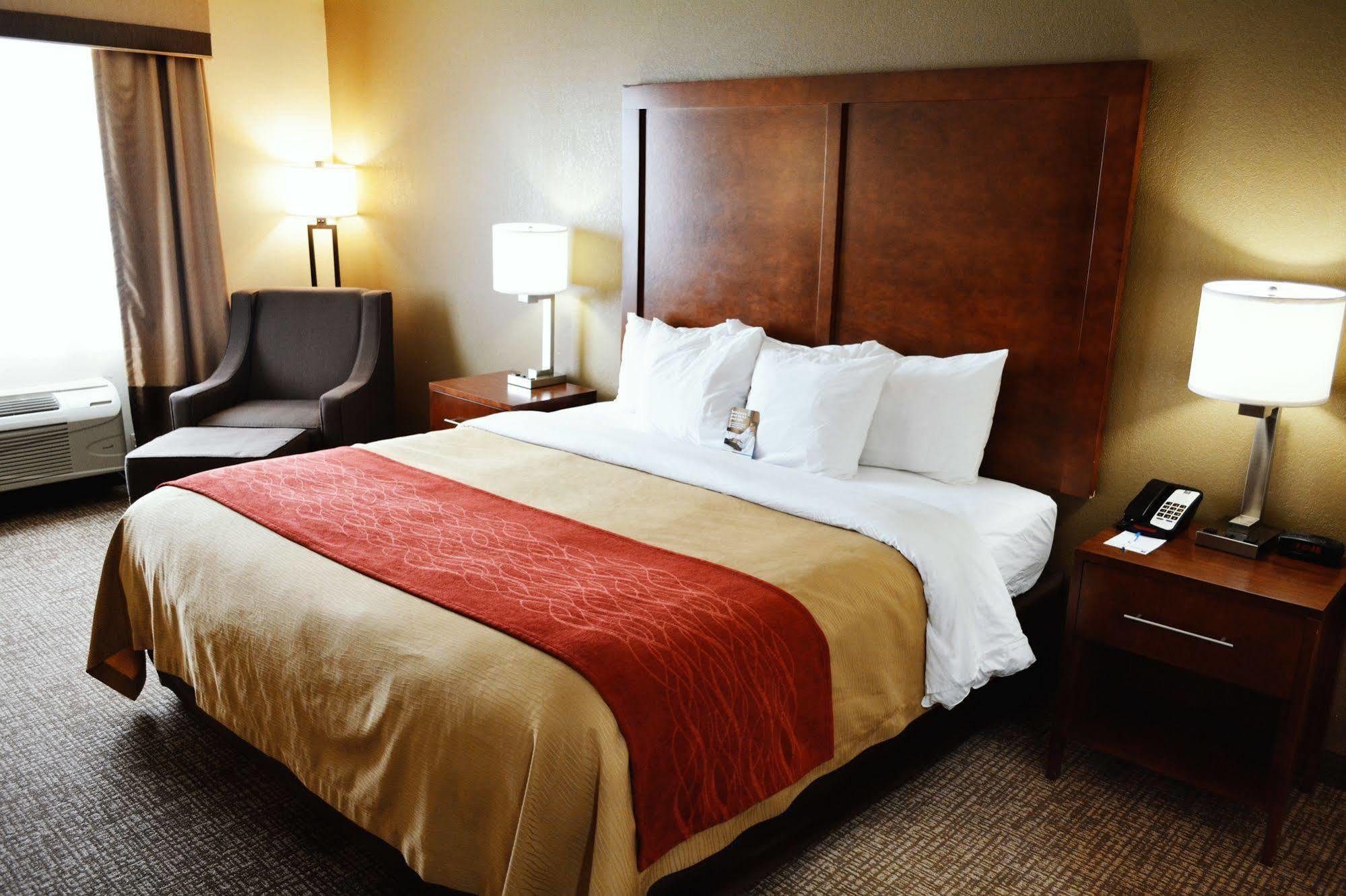 Comfort Inn & Suites Covington - Mandeville Exteriör bild